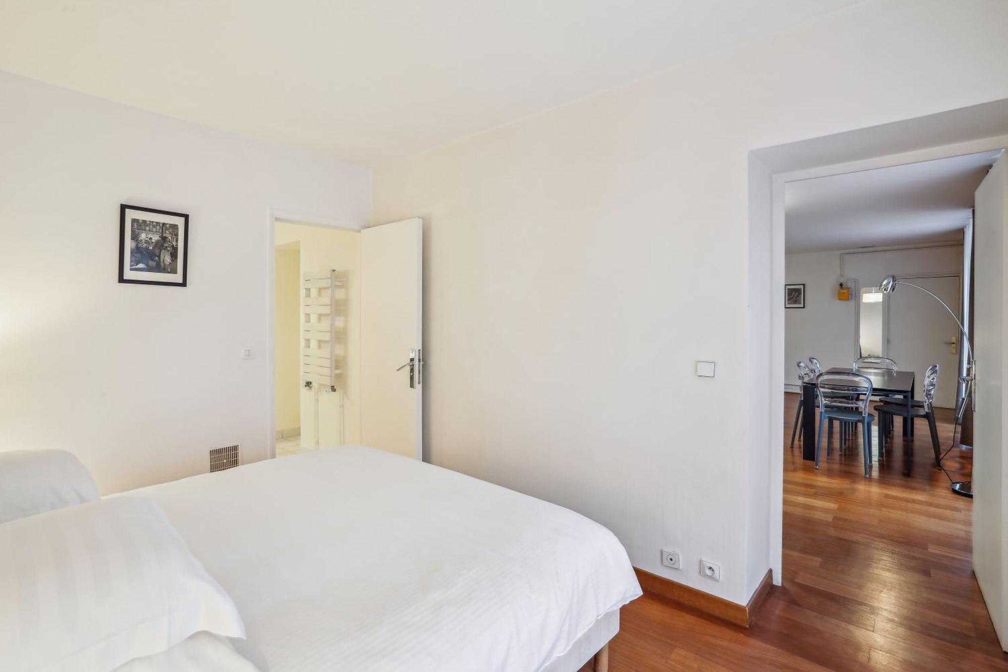Apartments For Work In City Center Párizs Kültér fotó