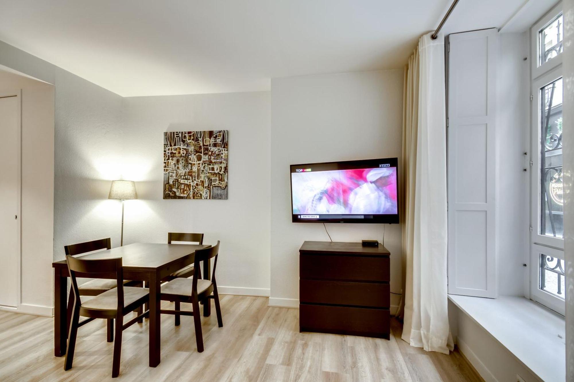 Apartments For Work In City Center Párizs Kültér fotó