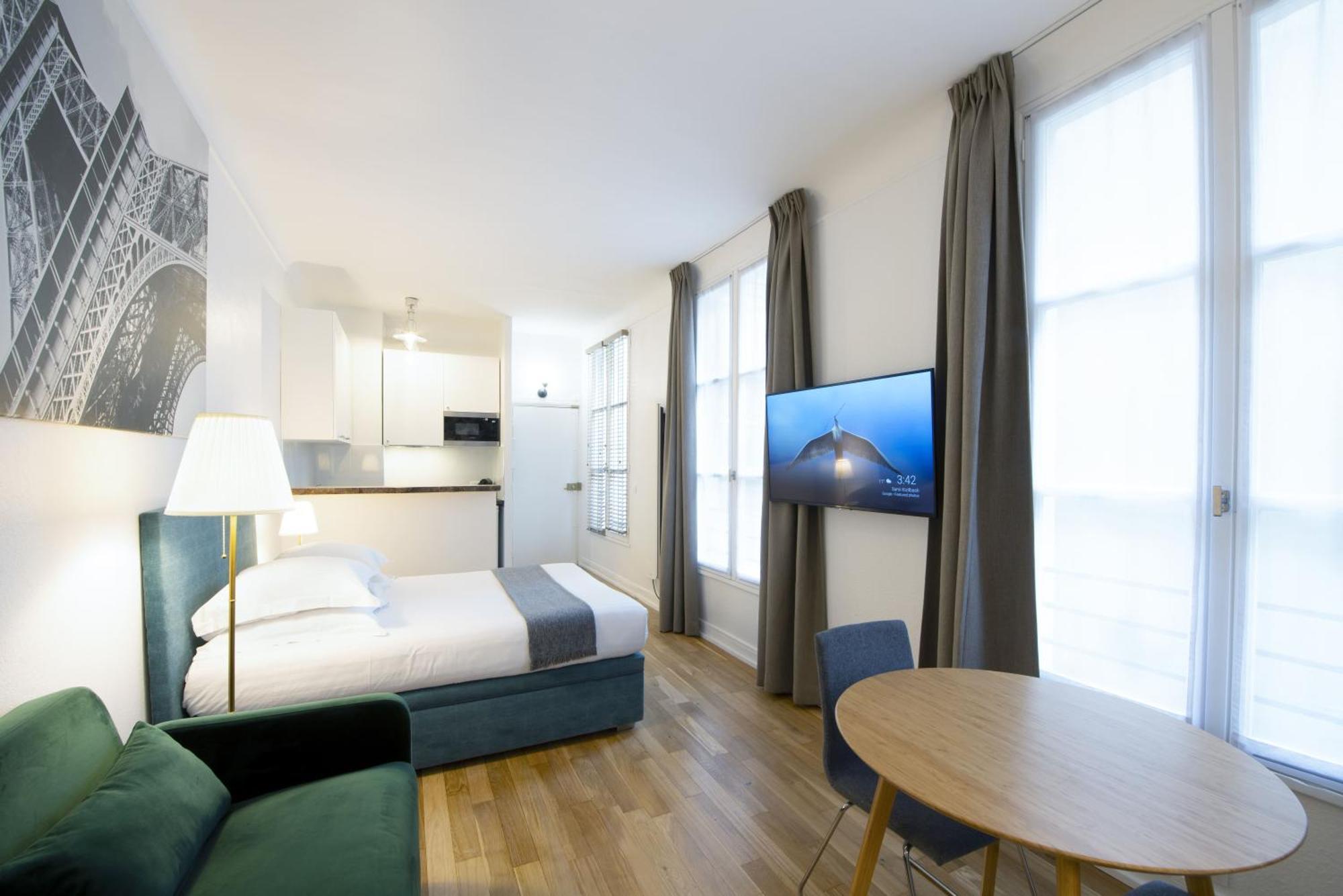 Apartments For Work In City Center Párizs Kültér fotó